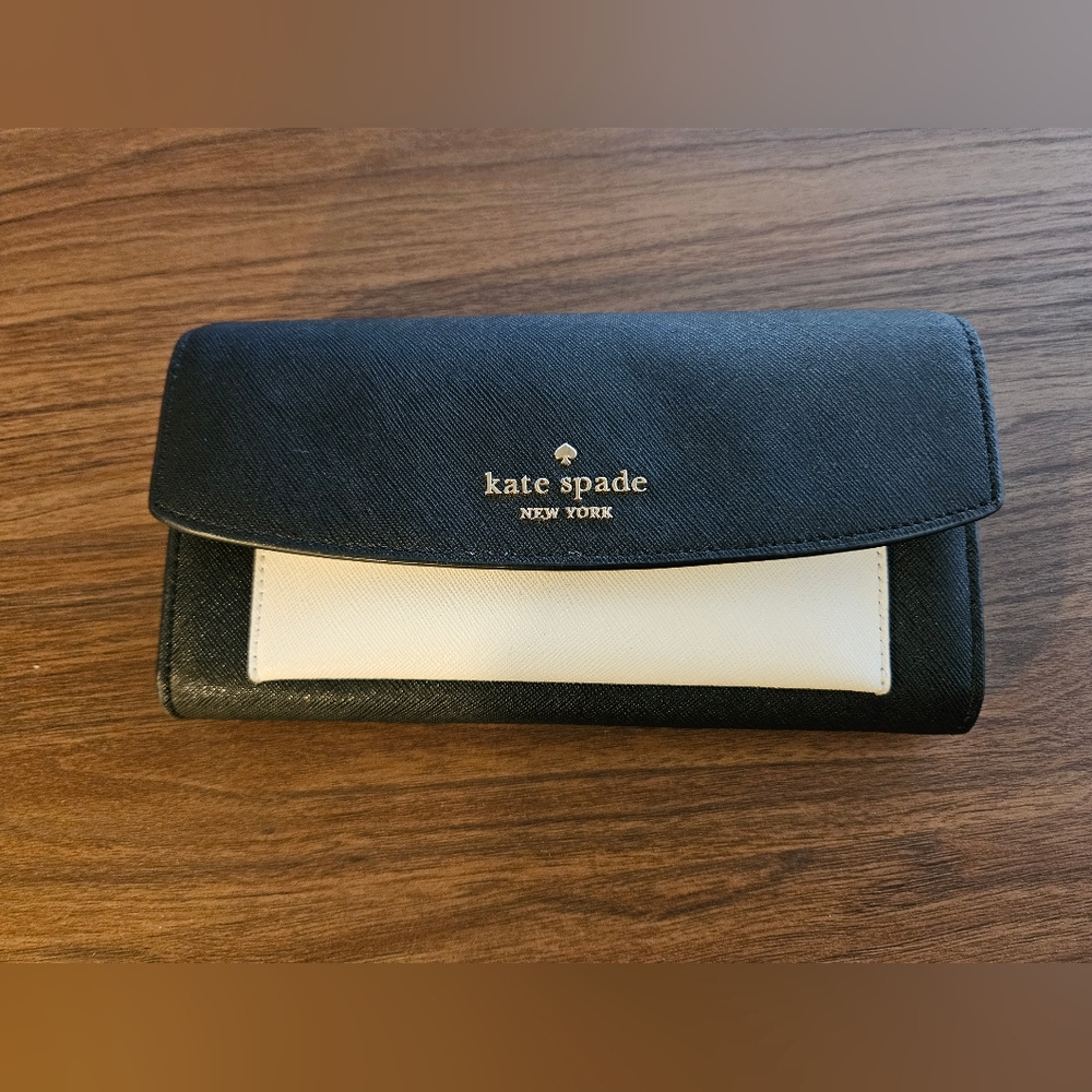 Kate Spade Black and White Wallet With Removeable Card Case